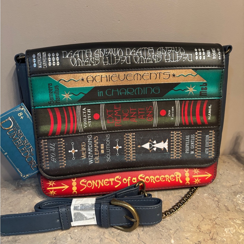 Harry Potter. Spellbook Themed Crossbody Bag. Crimes of Grindelwald.